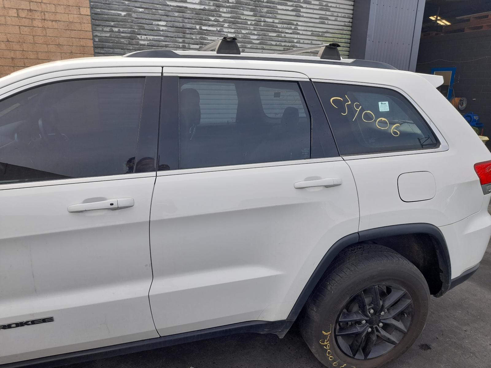 View Auto part Left Rear Door/Sliding Jeep Grandcherokee 2018