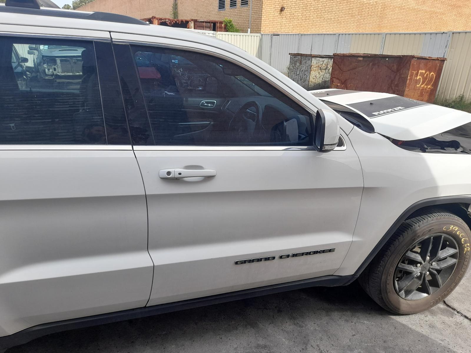 View Auto part Right Front Door Jeep Grandcherokee 2018