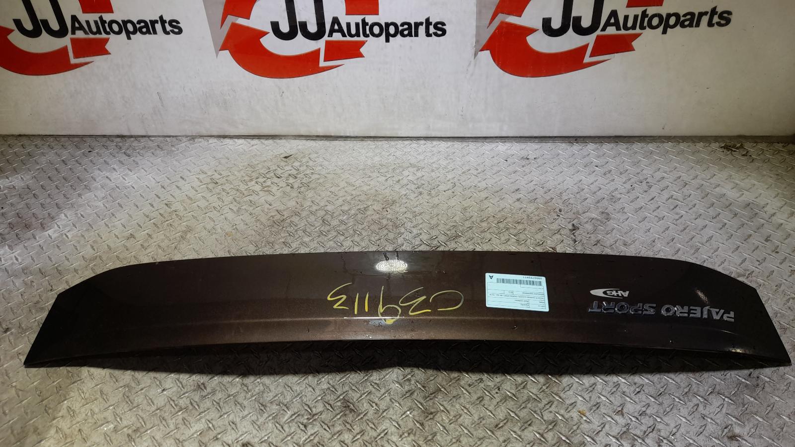 View Auto part Rear Garnish Mitsubishi Pajero 2016