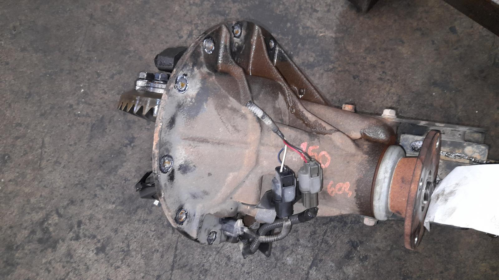 View Auto part Differential Centre Mitsubishi Pajero 2016