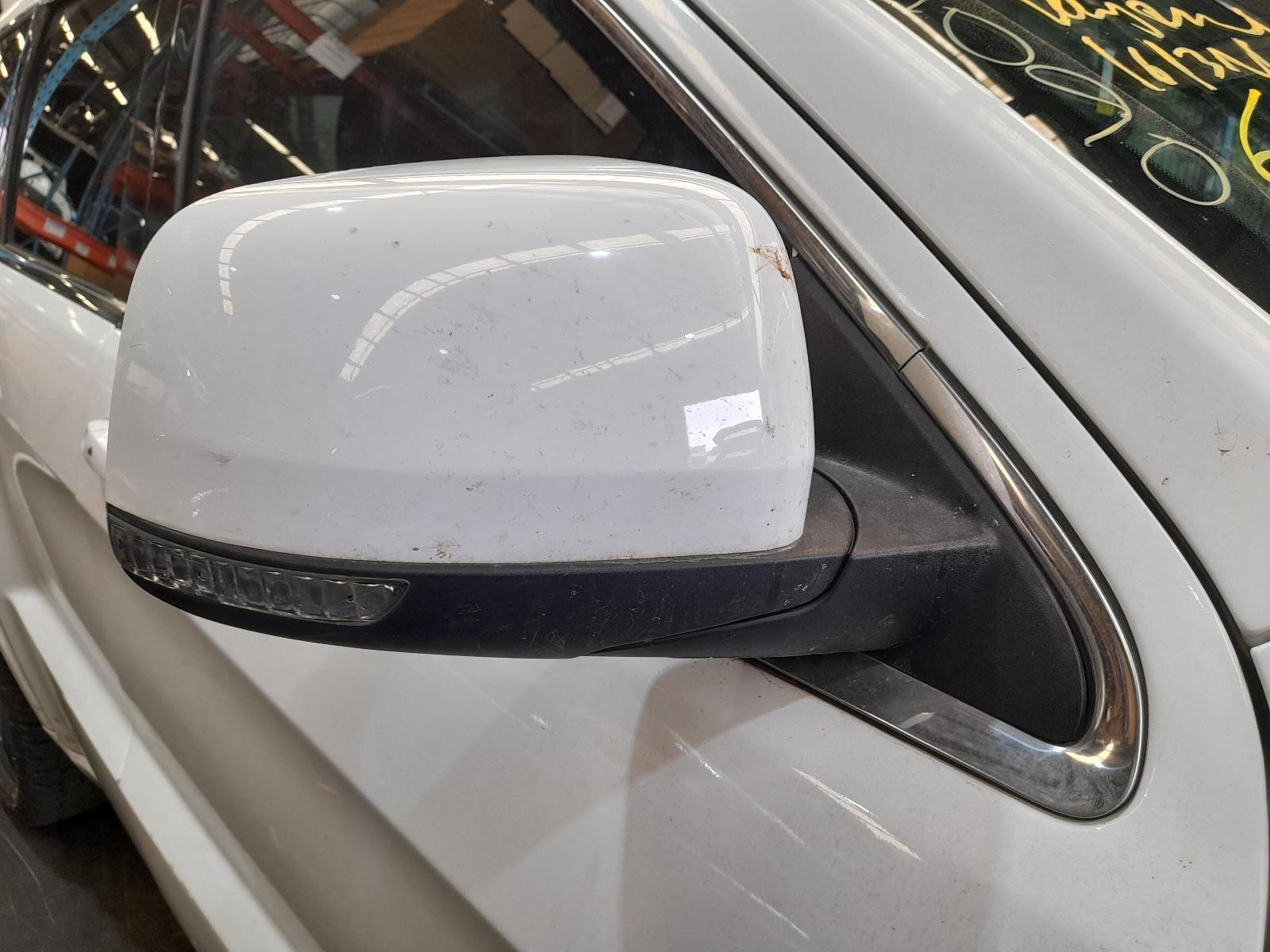 View Auto part Right Door Mirror Jeep Grandcherokee 2015