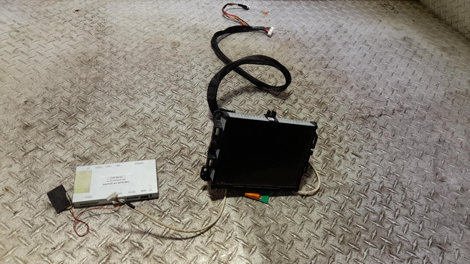 View Auto part Radio/Cd/Dvd/Sat/Tv Jeep Grandcherokee 2015