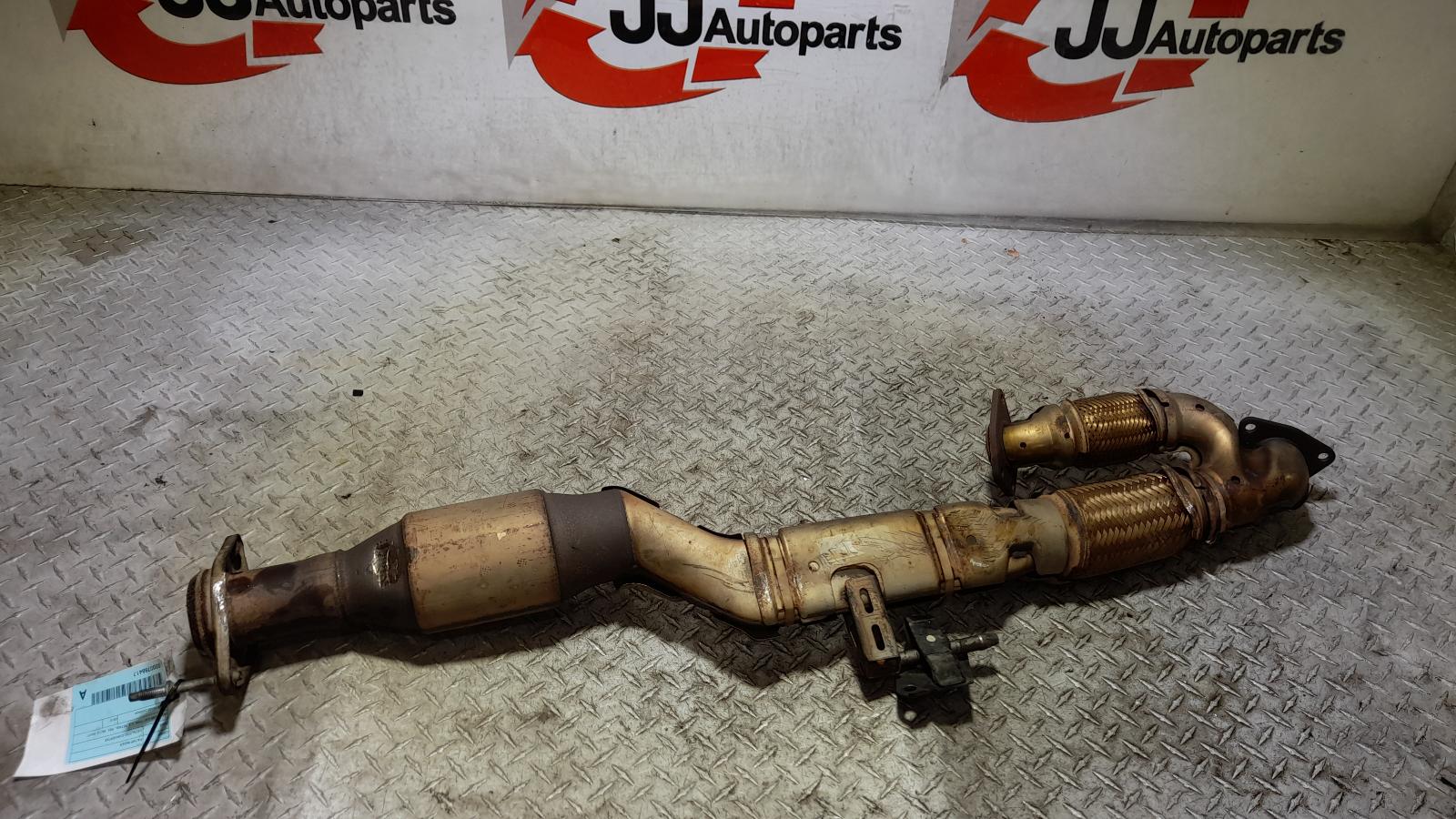 View Auto part Catalytic Converter Nissan Pathfinder 2013