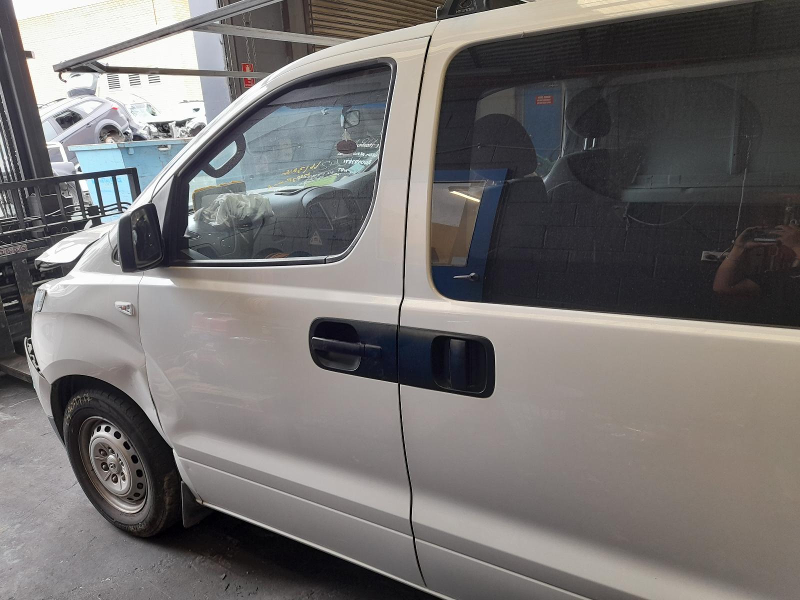 View Auto part Left Front Window Reg/Motor Hyundai Iload/imax 2018