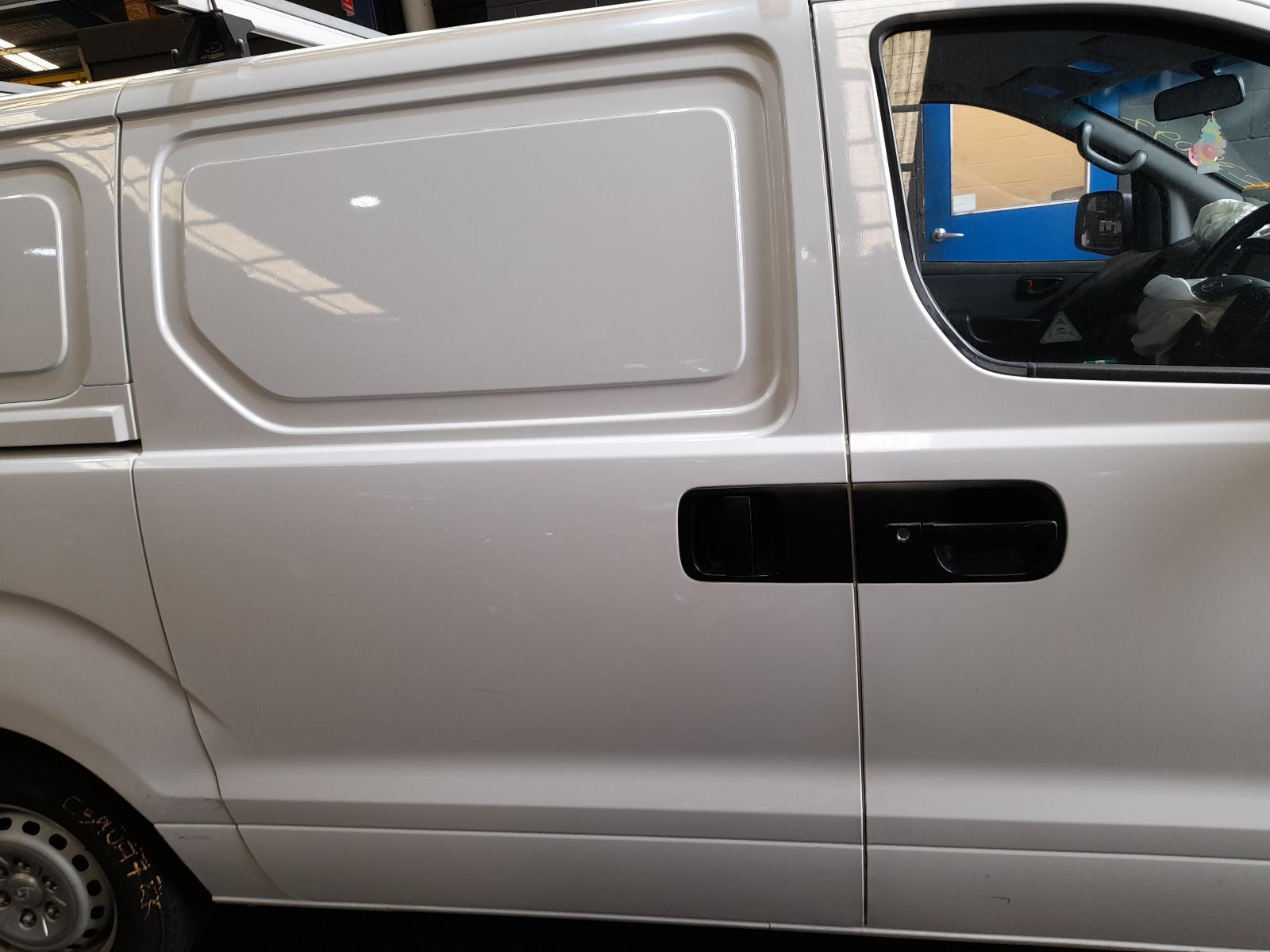 View Auto part Right Rear Door Sliding Hyundai Iload/imax 2018