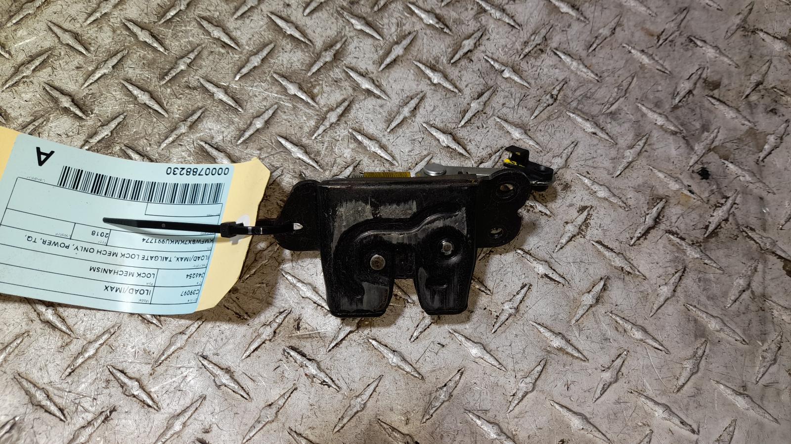 View Auto part Door/Boot/Gate Lock Hyundai Iload/imax 2018