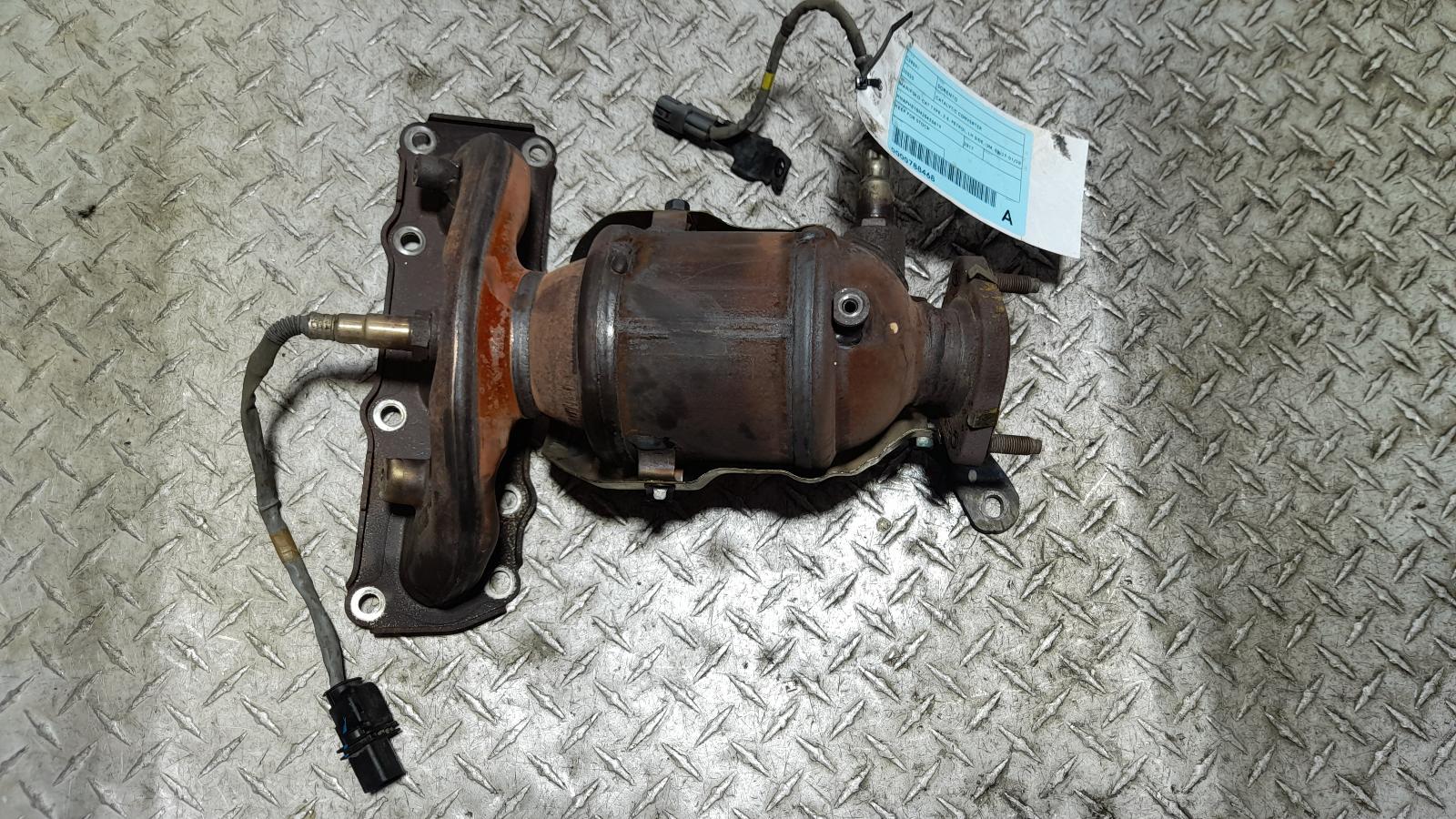 View Auto part Catalytic Converter Kia Sorento 2017