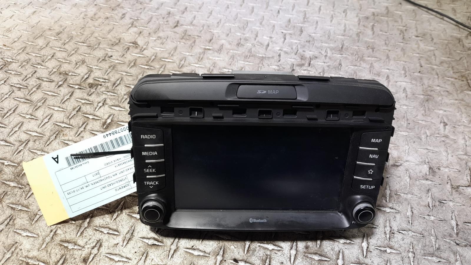 View Auto part Radio/Cd/Dvd/Sat/Tv Kia Sorento 2017
