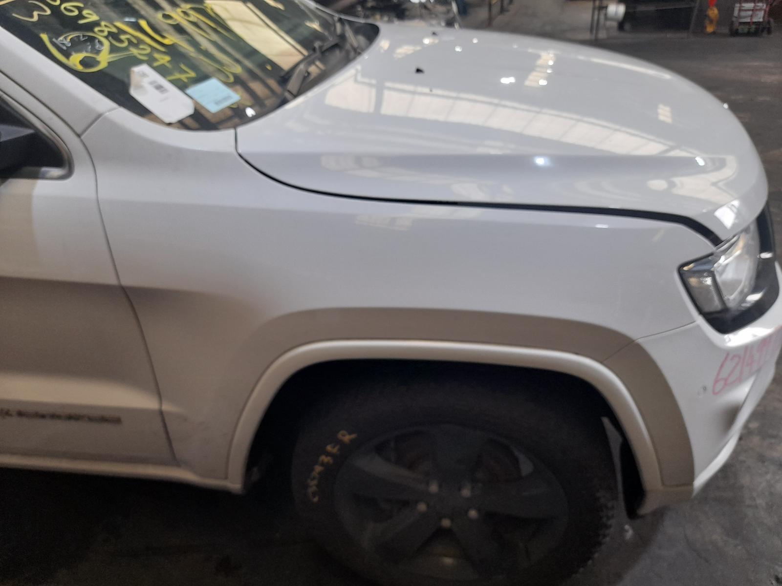 View Auto part Right Guard Jeep Grandcherokee 2014