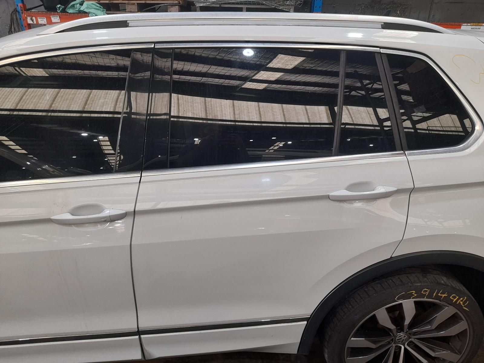 View Auto part Left Rear Door Window Volkswagen Tiguan 2018