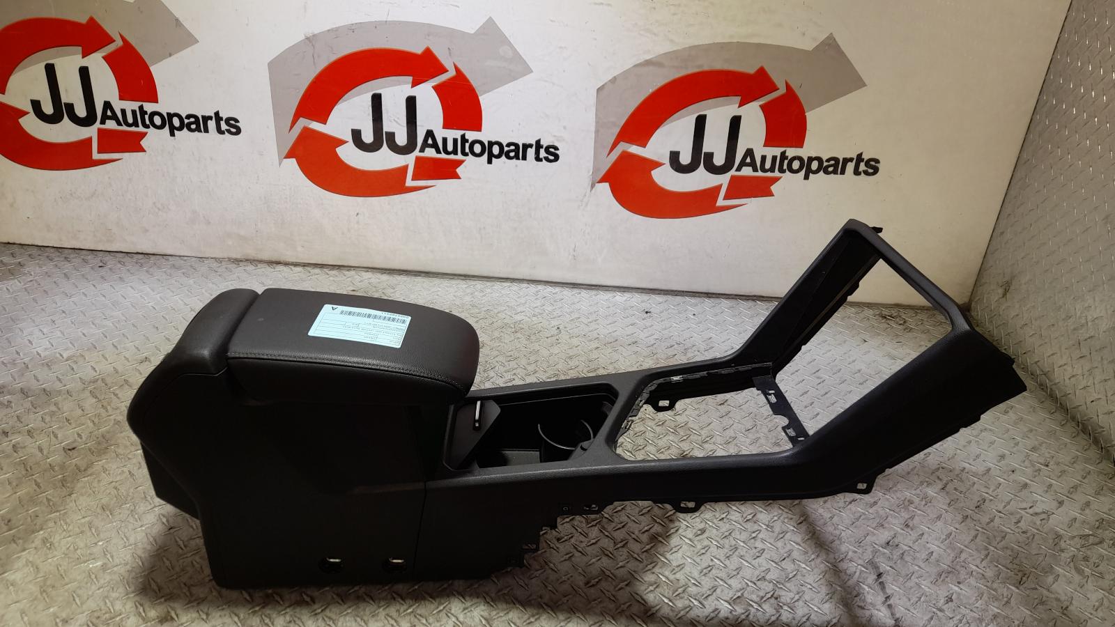 View Auto part Console Volkswagen Tiguan 2018