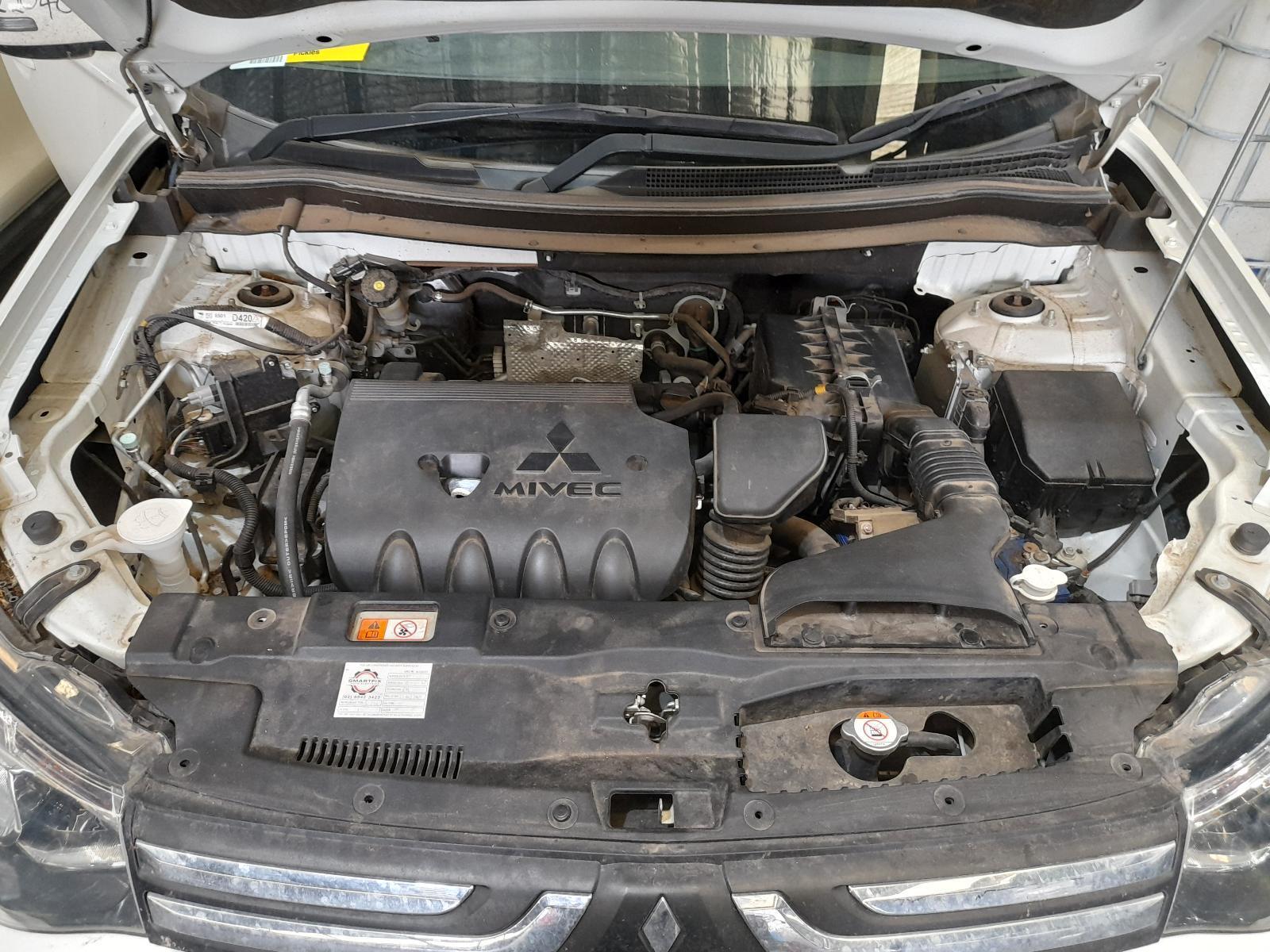 View Auto part Engine Mitsubishi Outlander 2013