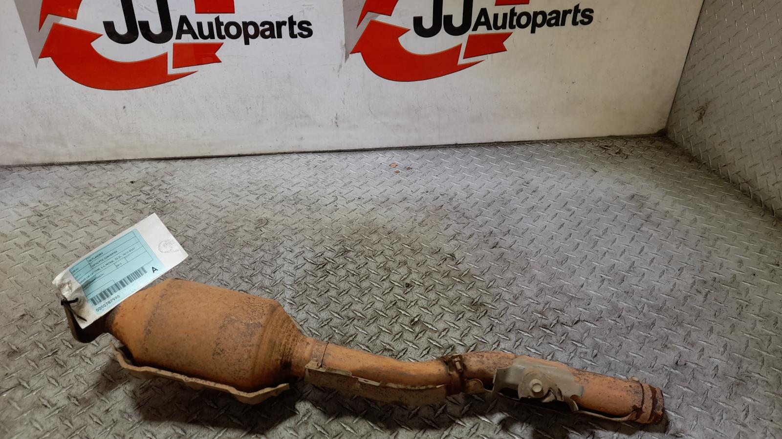 View Auto part Catalytic Converter Mitsubishi Outlander 2013