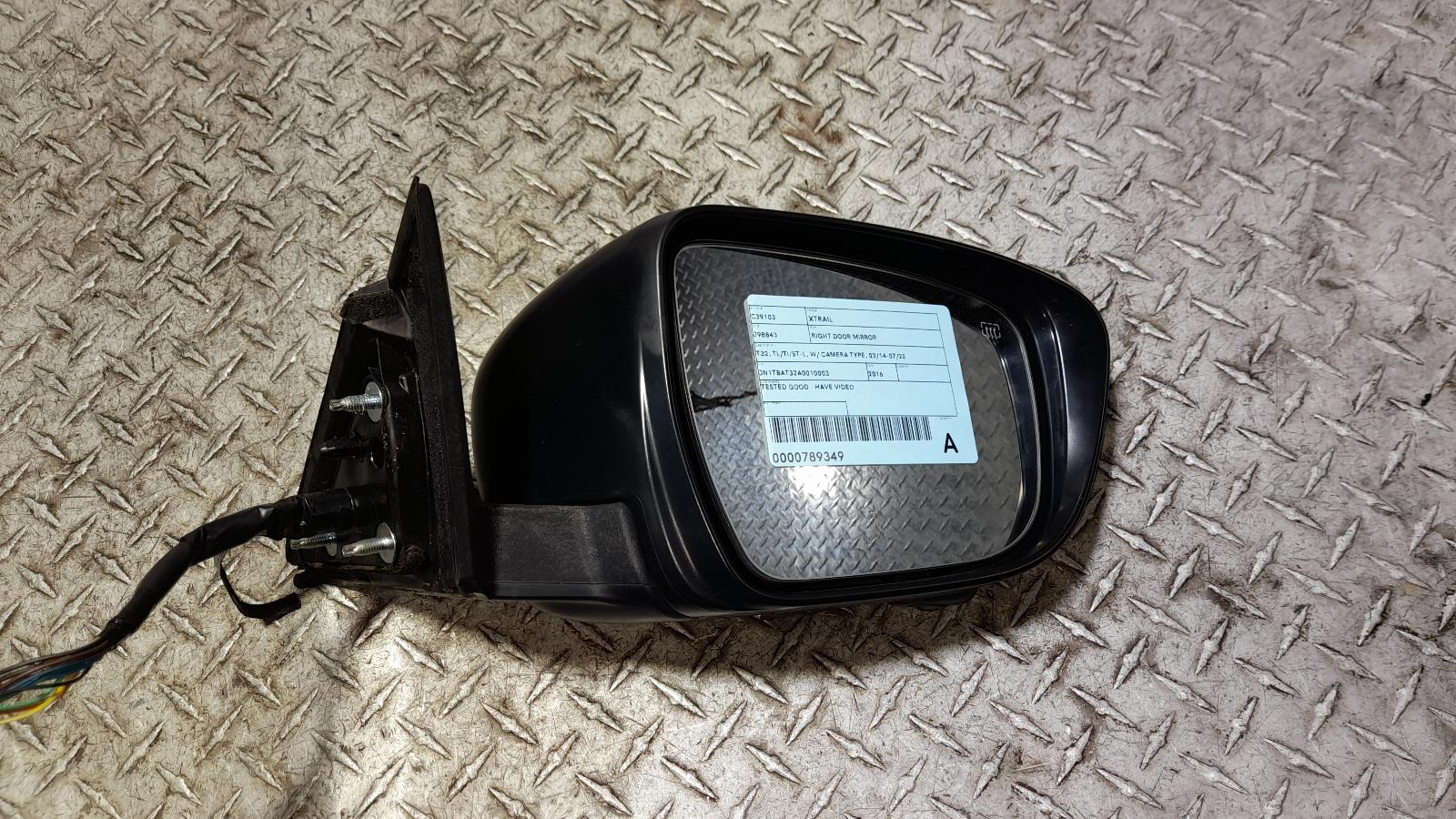 View Auto part Right Door Mirror Nissan Xtrail 2016