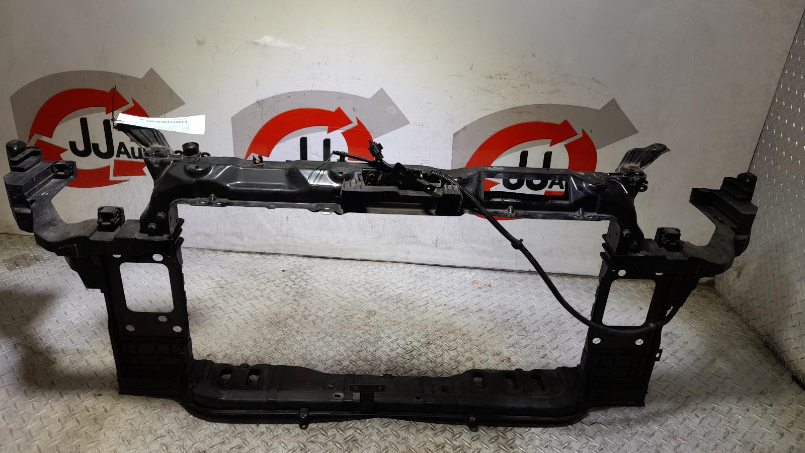 View Auto part Radiator Support Hyundai I30 2015