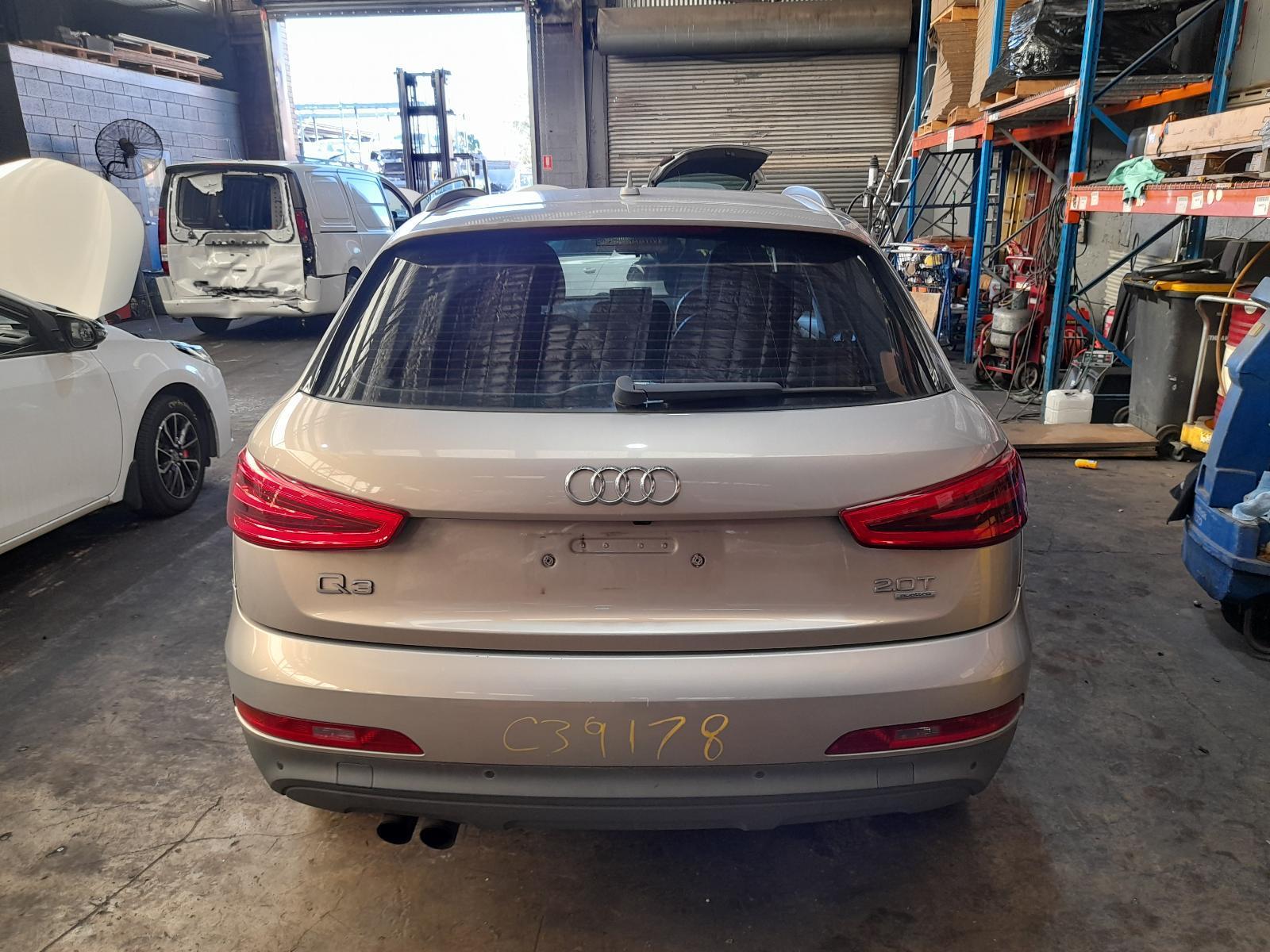 View Auto part Rear/Tailgate Glass Audi Q3 2012