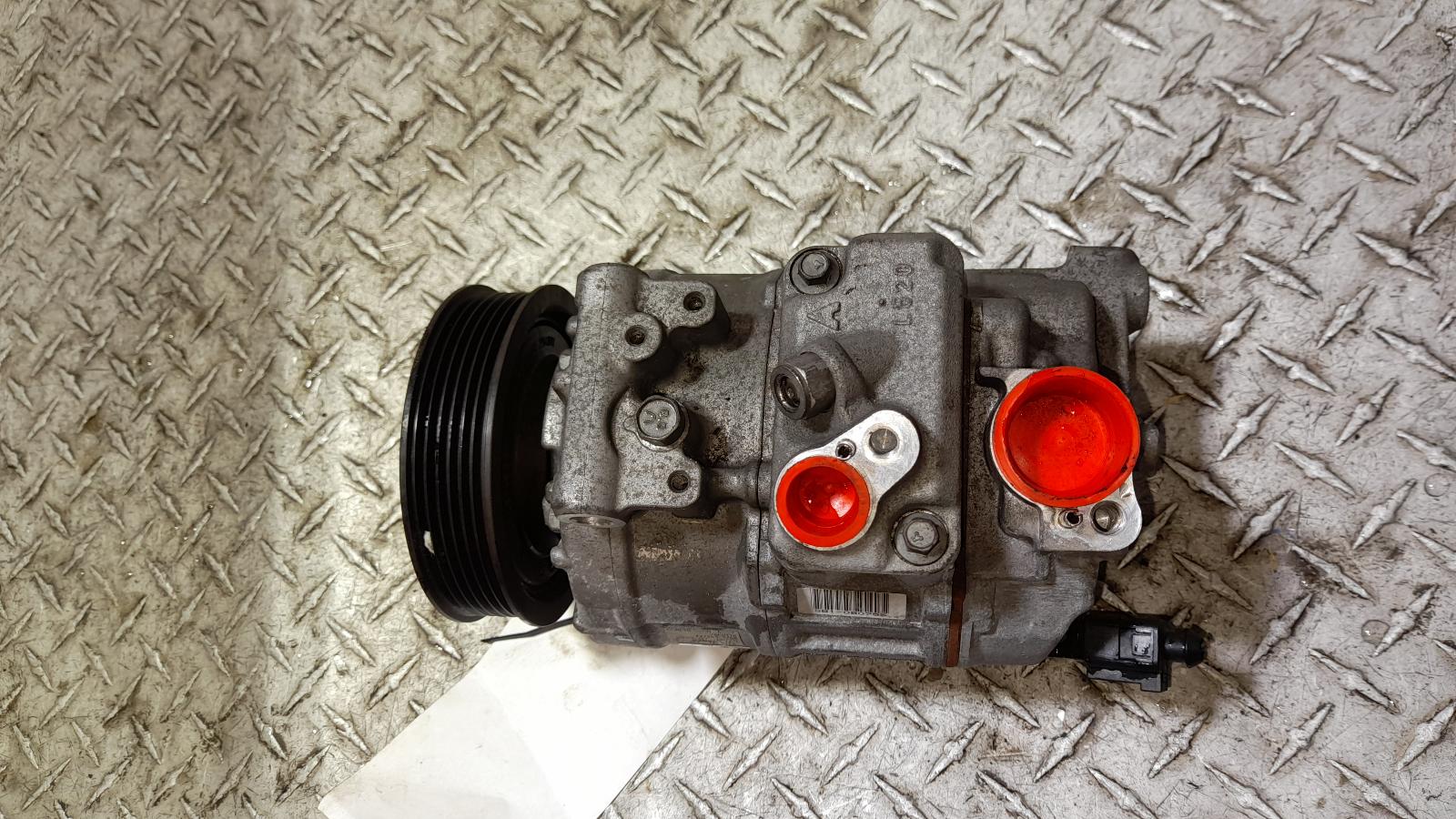 View Auto part A/C Compressor Volkswagen Golf 2011