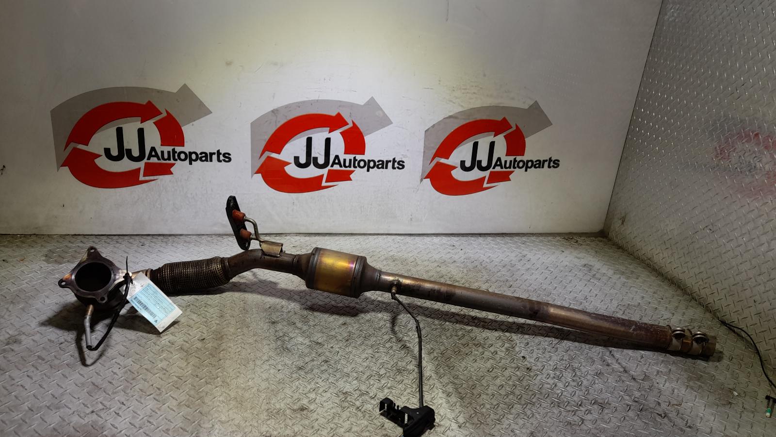 View Auto part Catalytic Converter Volkswagen Golf 2011