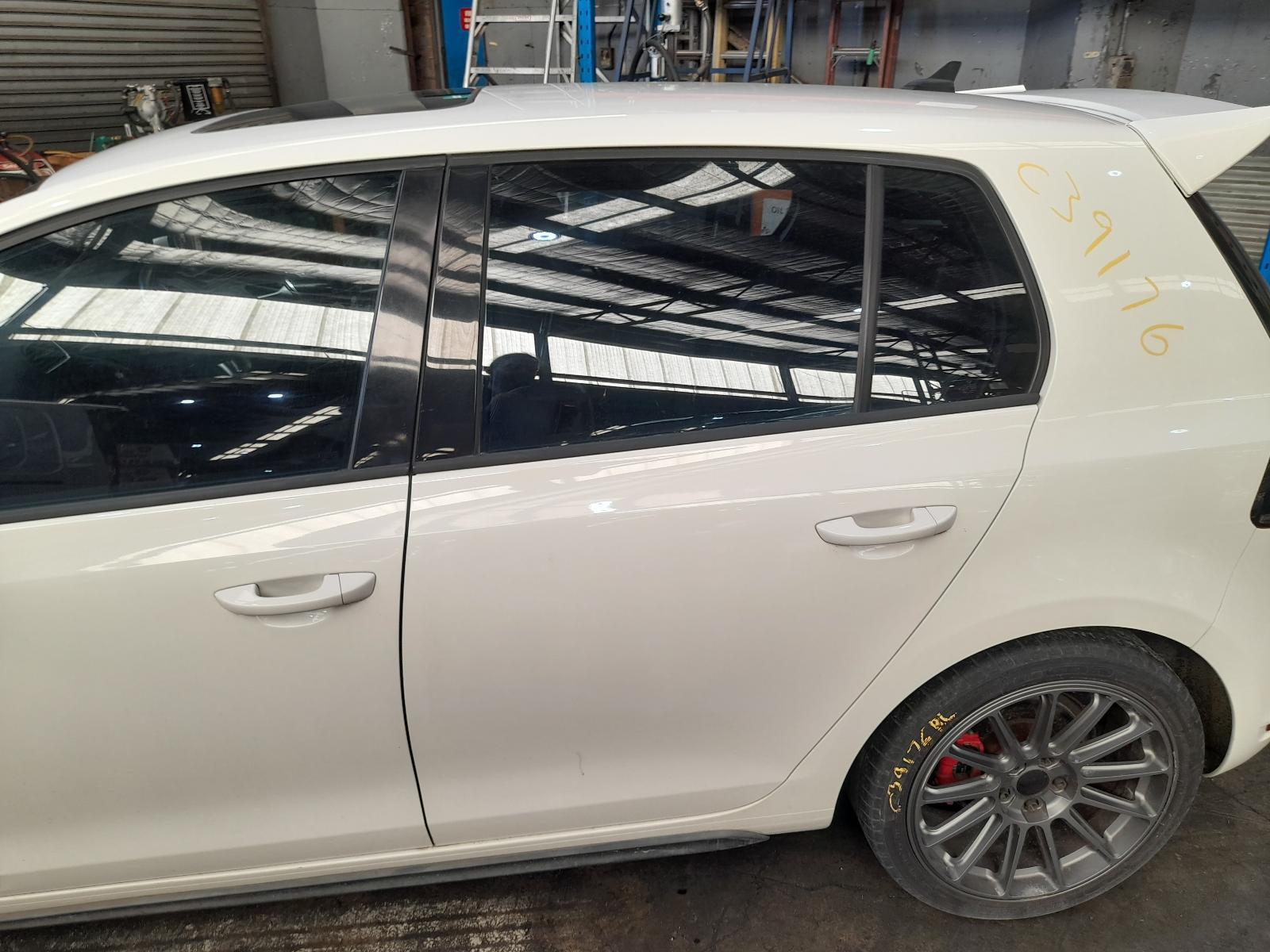 View Auto part Left Rear Door/Sliding Volkswagen Golf 2011