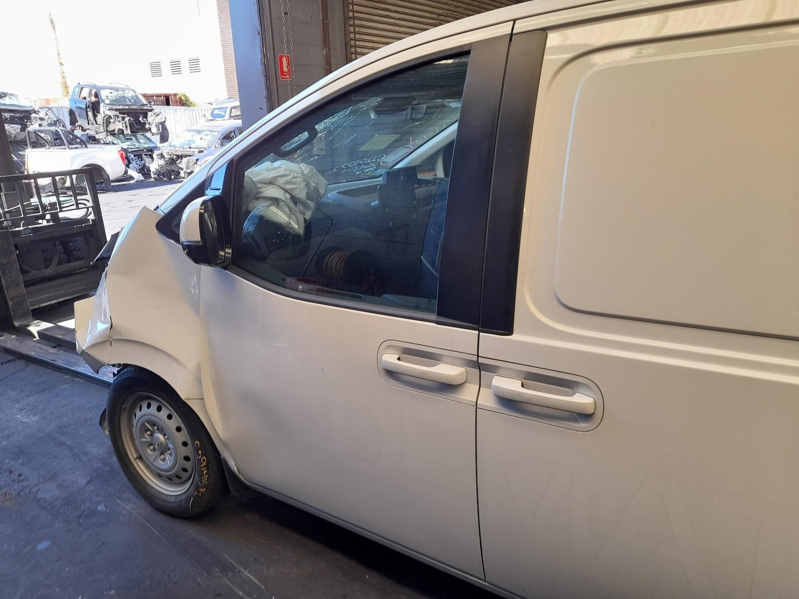 View Auto part Left Front Door Window Hyundai Staria 2023