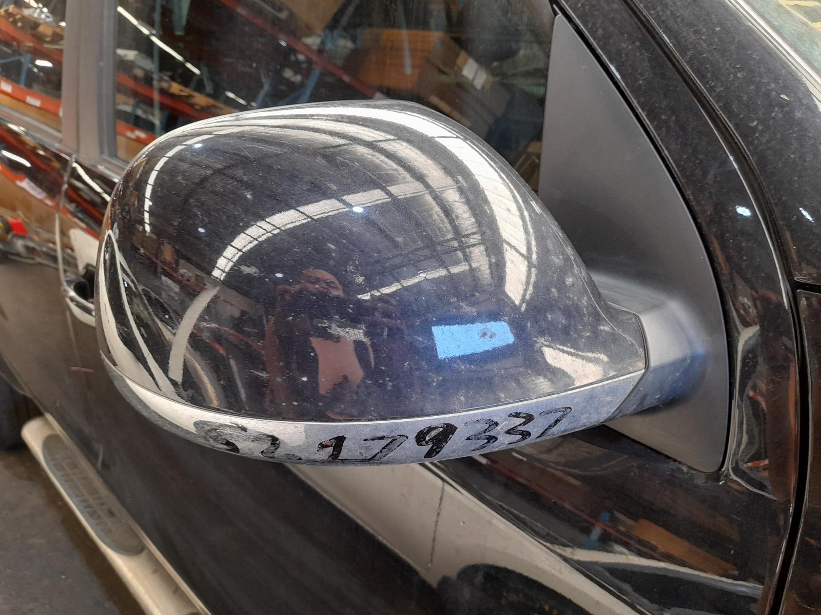 View Auto part Right Door Mirror Volkswagen Amarok 2019