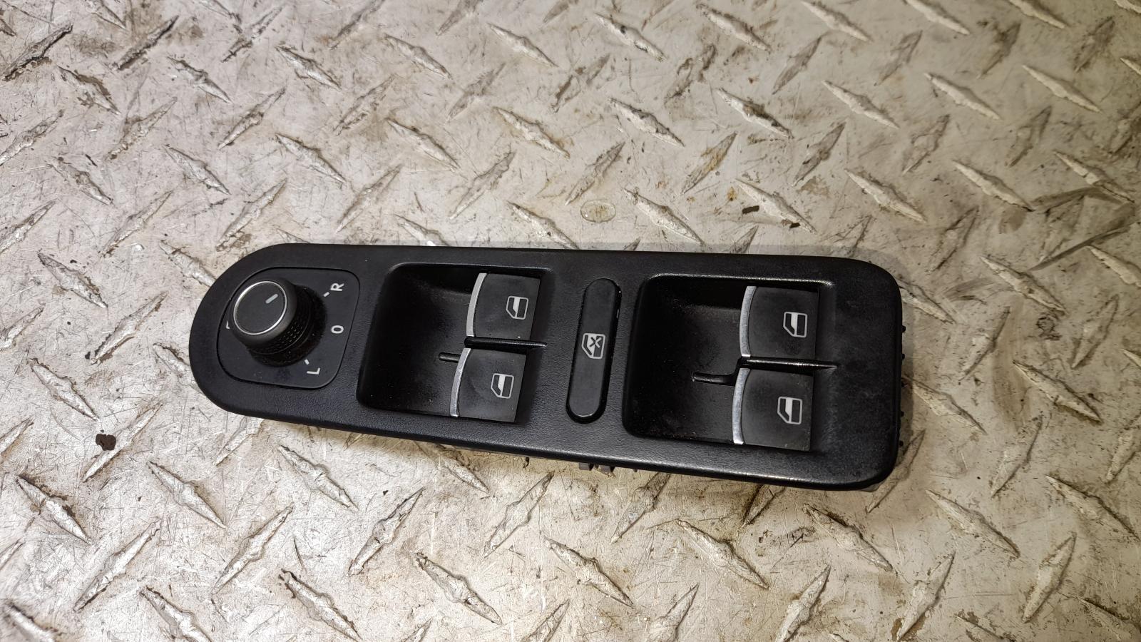 View Auto part Pwr Dr Wind Switch Volkswagen Amarok 2019