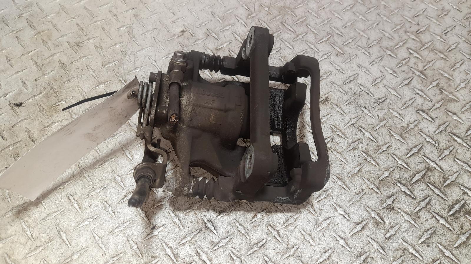View Auto part Caliper Volkswagen Amarok 2019