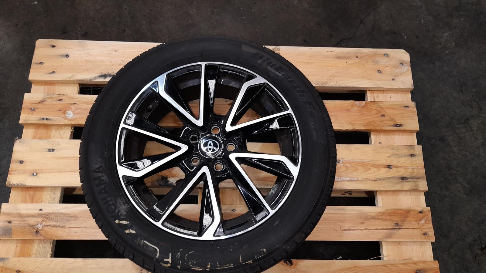 View Auto part Wheel Mag Toyota Corolla 2017