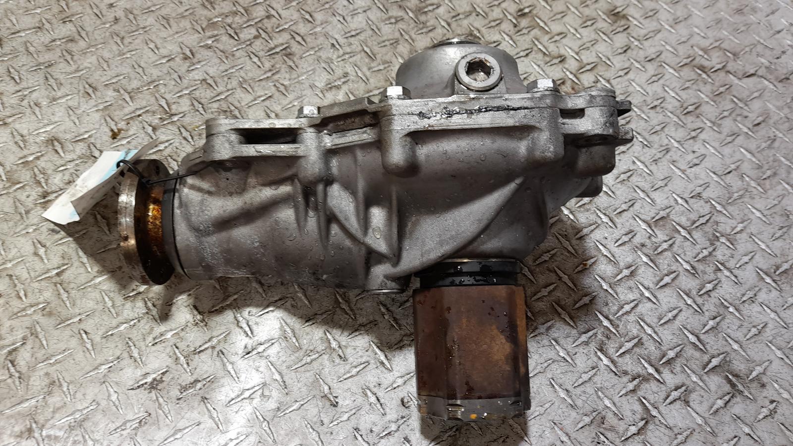 View Auto part Differential Centre Bmw X3 2015