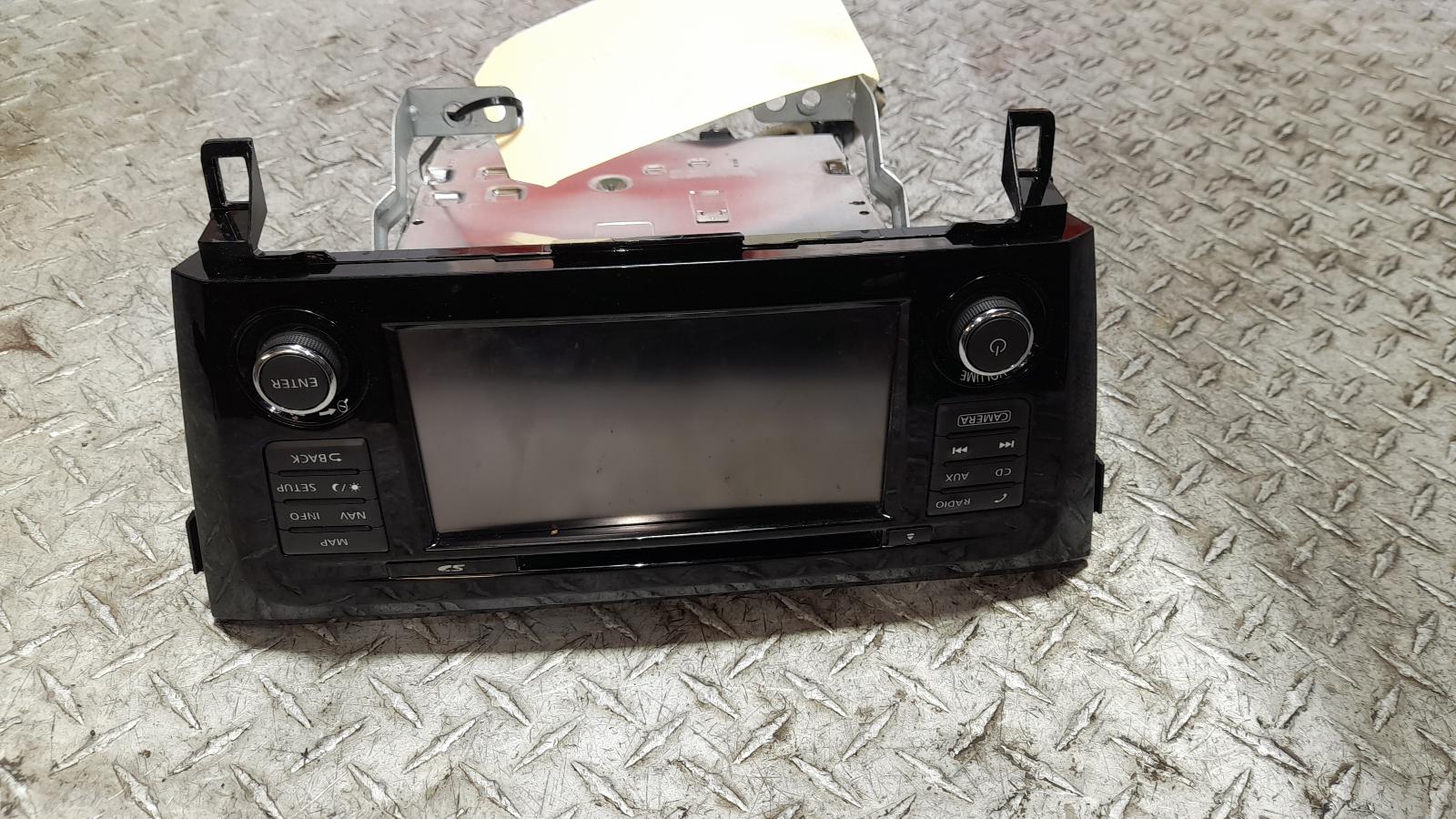 View Auto part Radio/Cd/Dvd/Sat/Tv Nissan Qashqai 2014