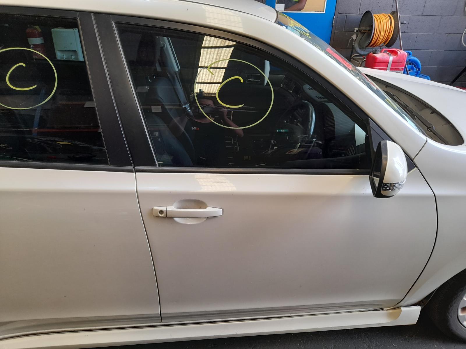 View Auto part Right Front Window Reg/Motor Subaru Liberty 2011