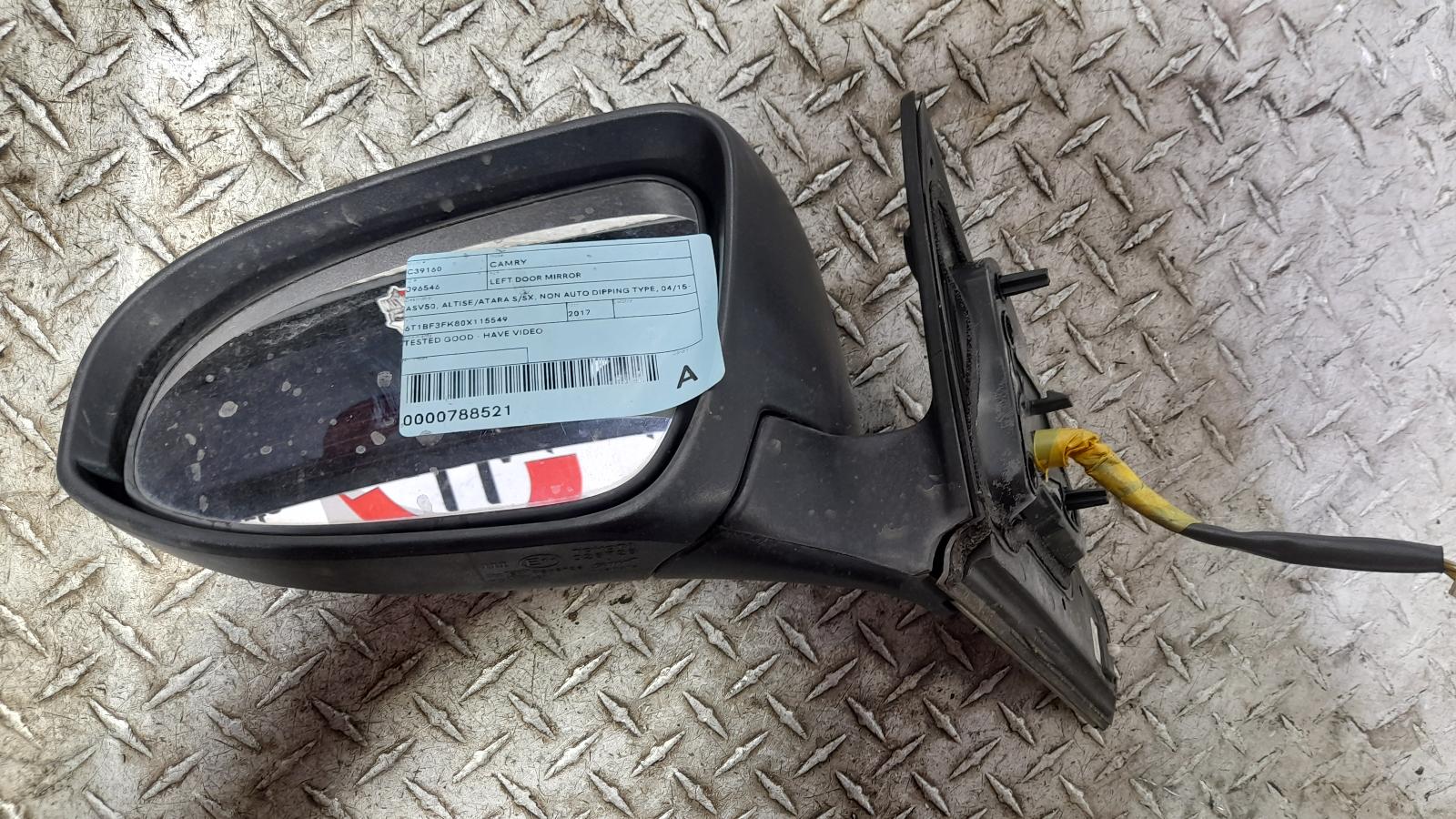 View Auto part Left Door Mirror Toyota Camry 2017