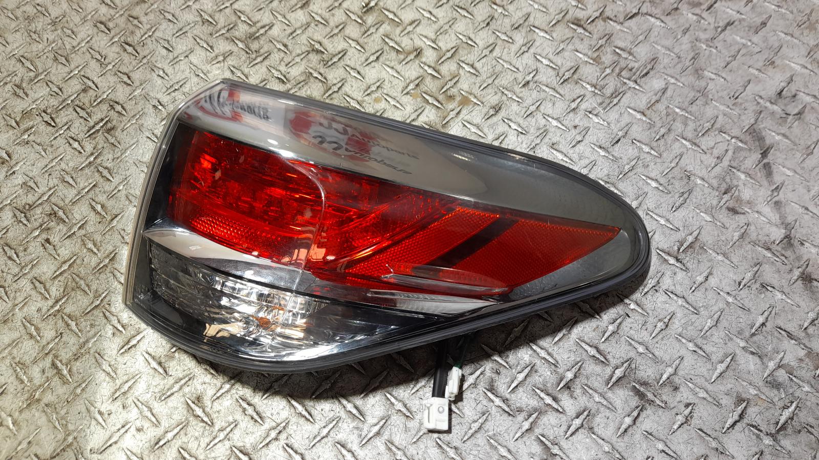 View Auto part Right Taillight Lexus Rx Series 2012