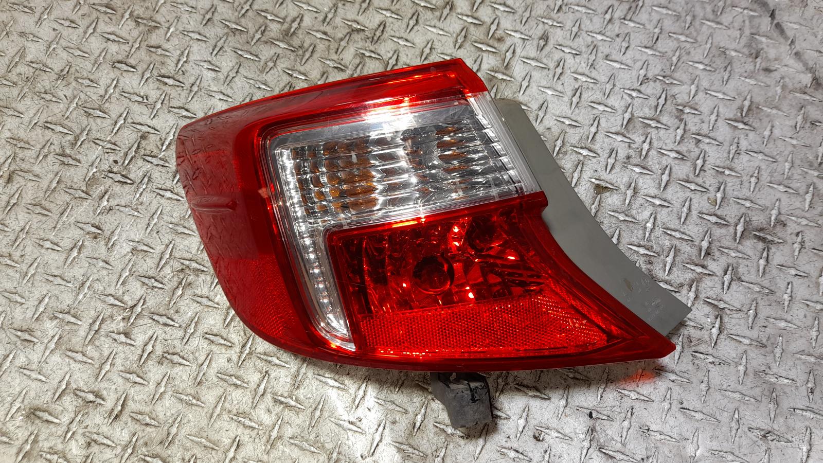 View Auto part Left Taillight Toyota Camry 2013