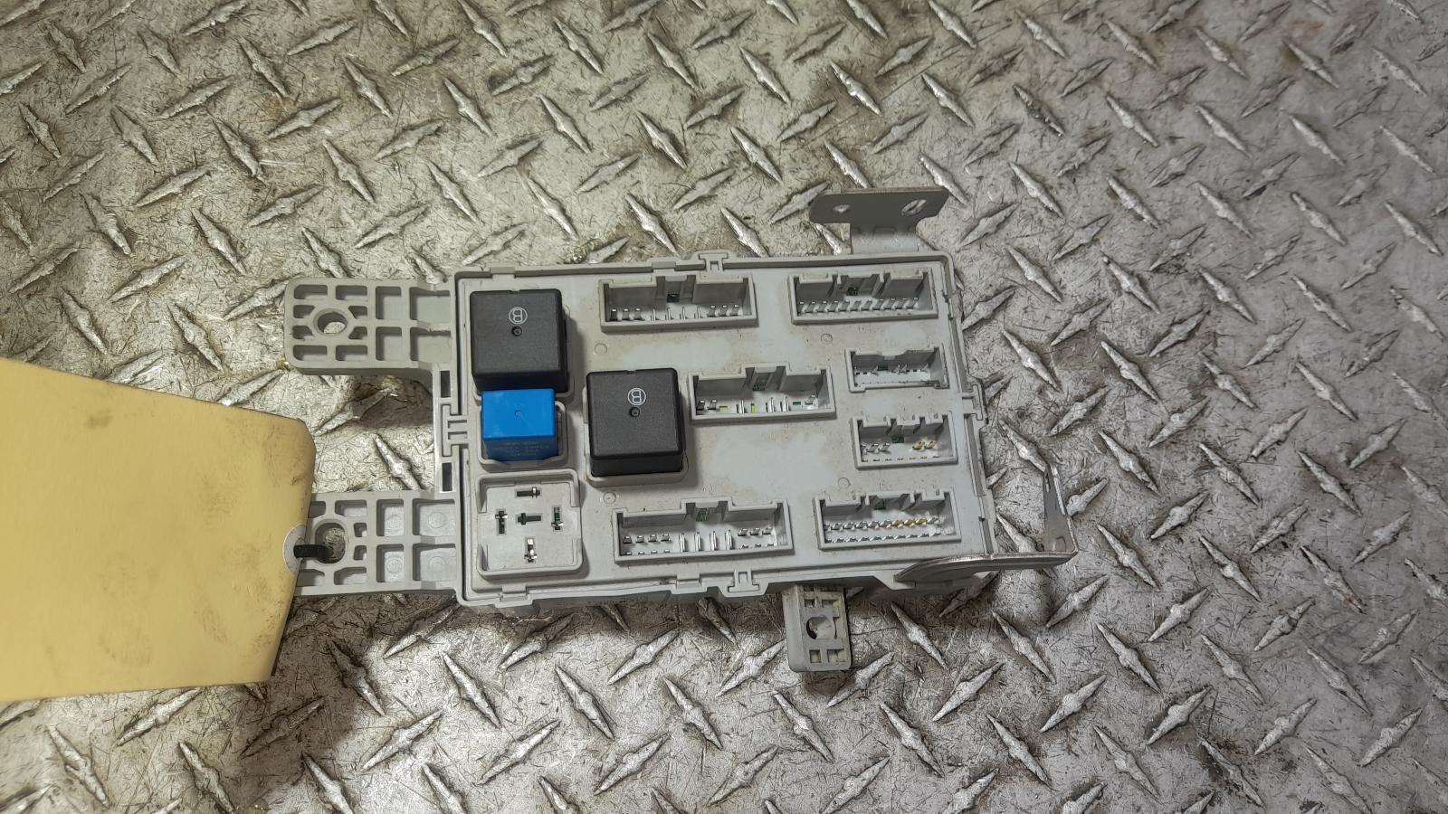 View Auto part Fuse Box Hyundai Iload/imax 2012