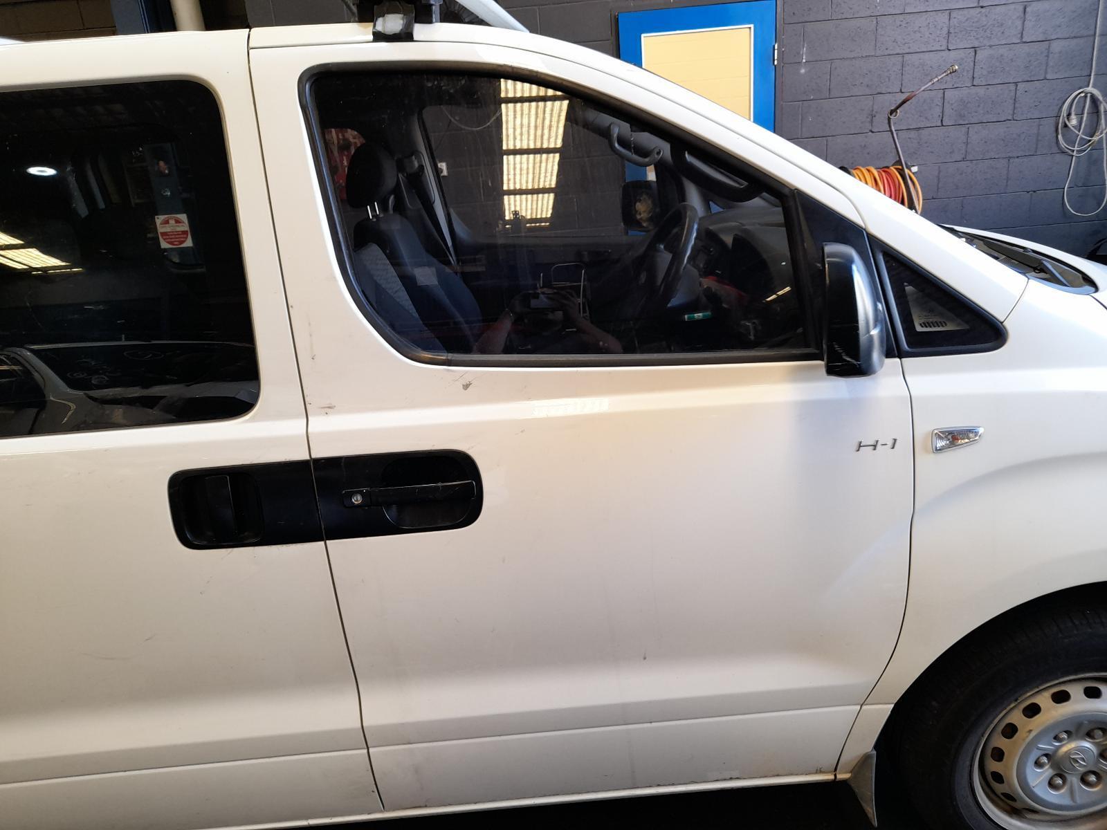 View Auto part Right Front Window Reg/Motor Hyundai Iload/imax 2012