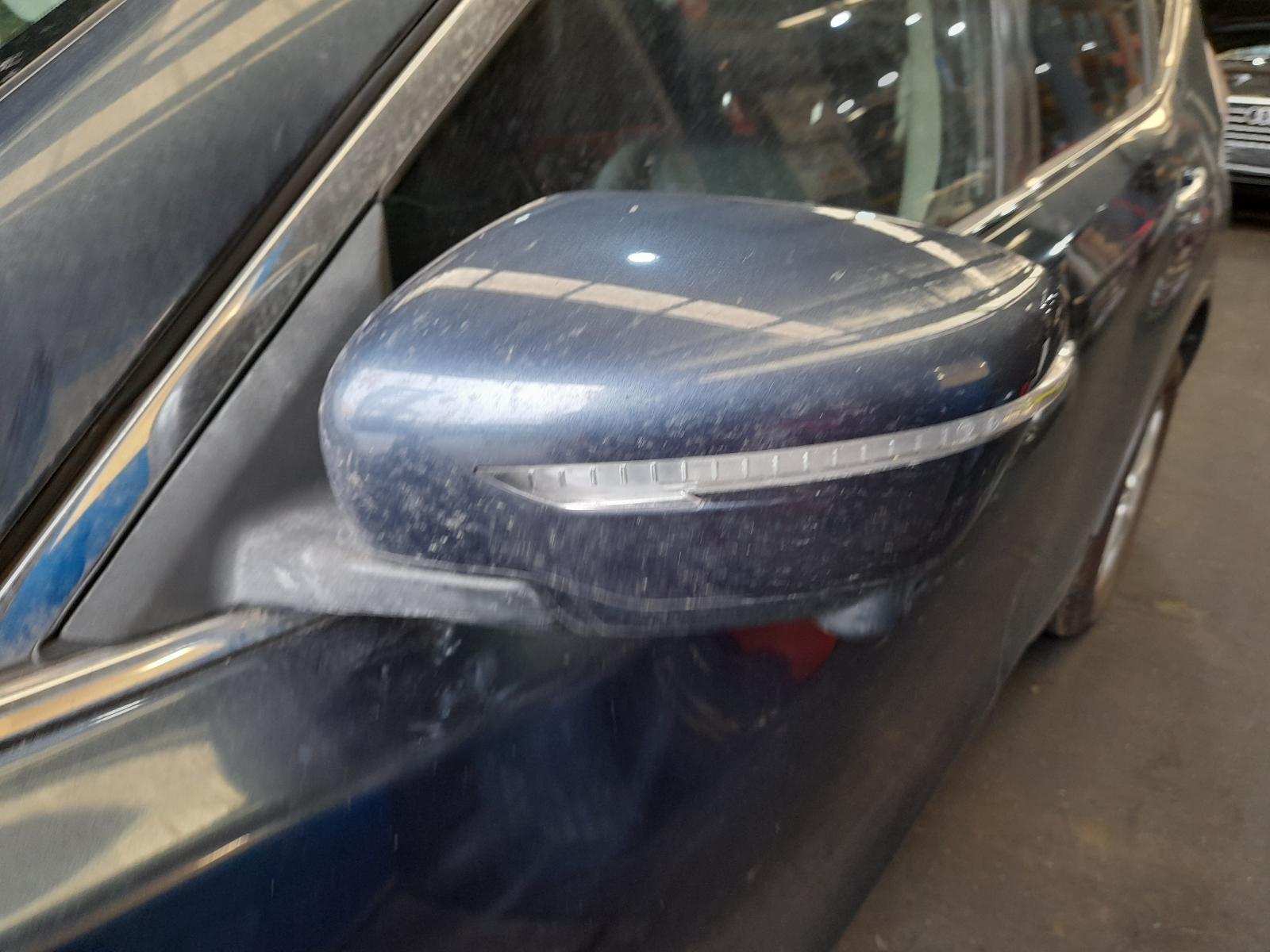 View Auto part Left Door Mirror Nissan Xtrail 2016