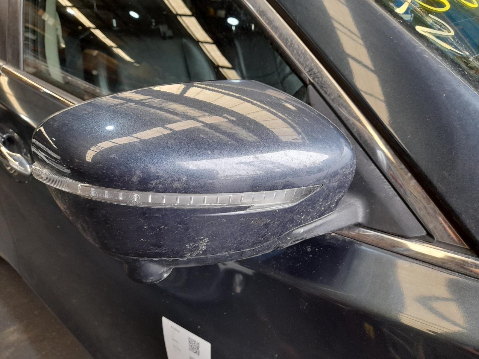 View Auto part Right Door Mirror Nissan Xtrail 2016