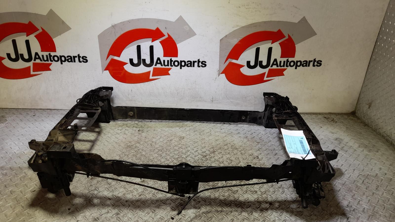 View Auto part Radiator Support Audi Q7 2016