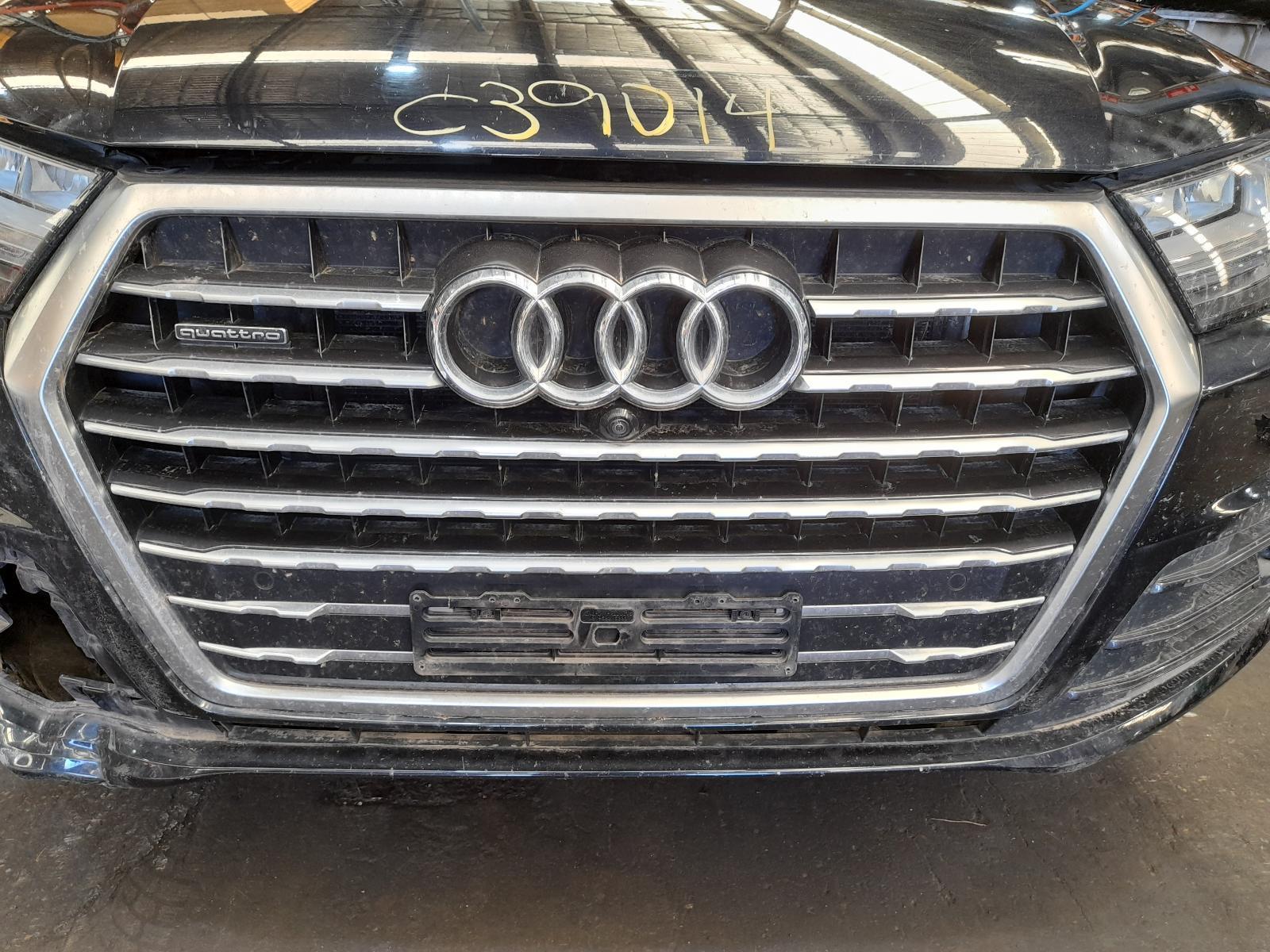 View Auto part Grille Audi Q7 2016