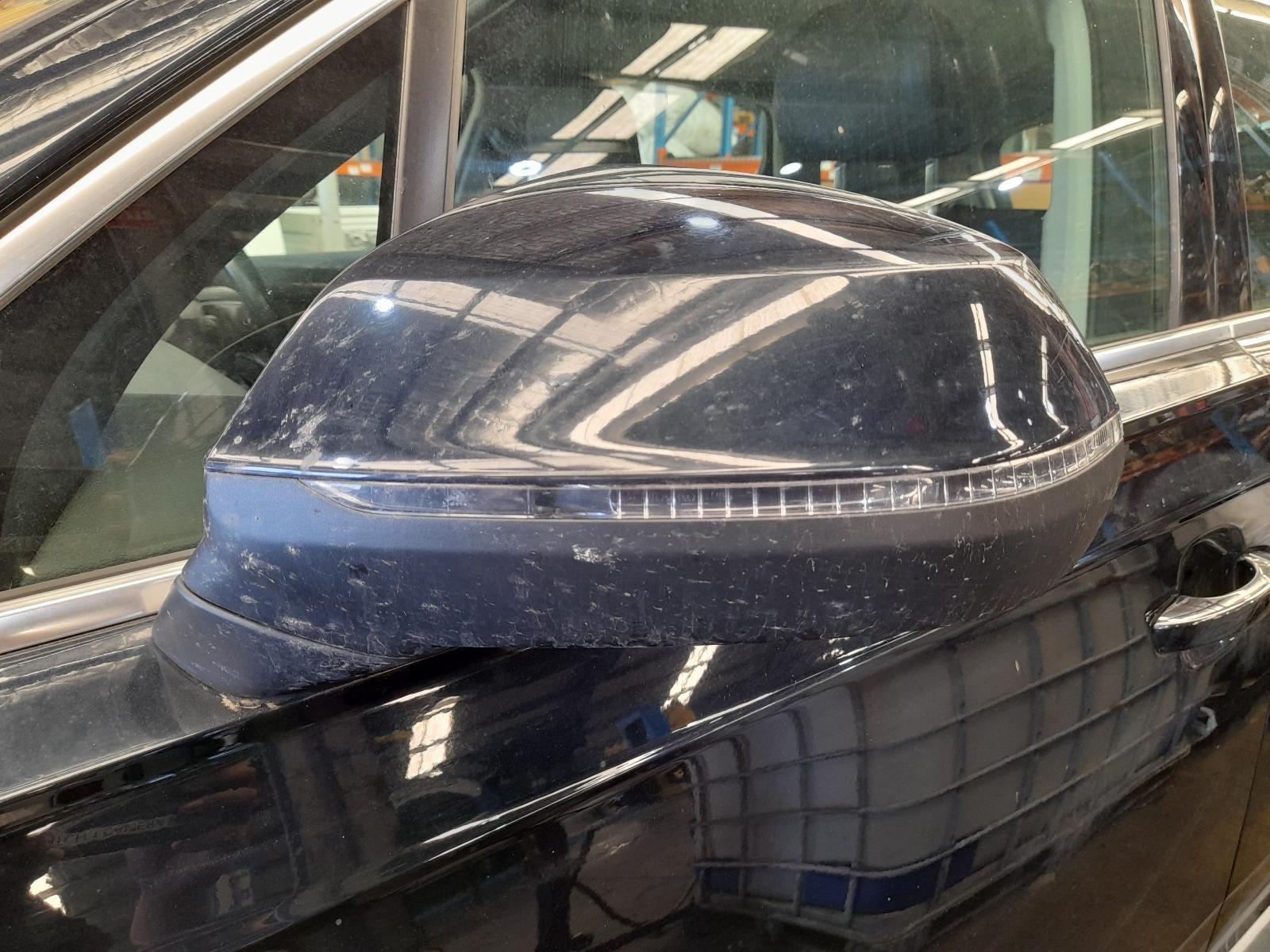 View Auto part Left Door Mirror Audi Q7 2016