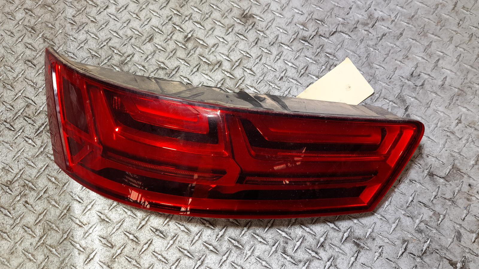 View Auto part Left Taillight Audi Q7 2016