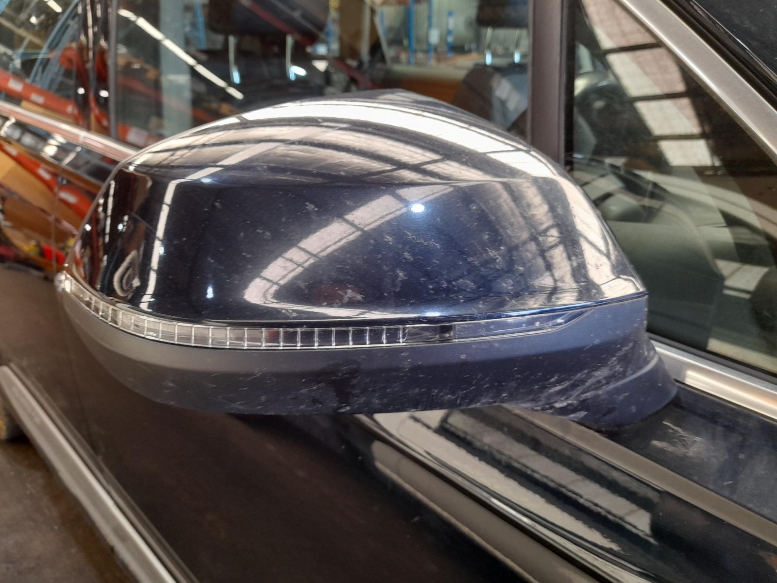 View Auto part Right Door Mirror Audi Q7 2016