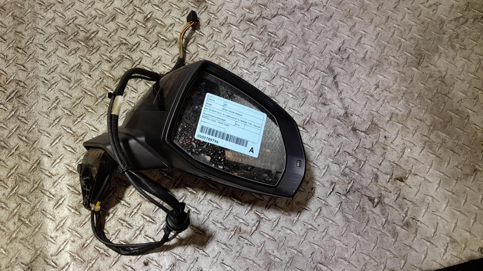 View Auto part Right Door Mirror Audi Q7 2016