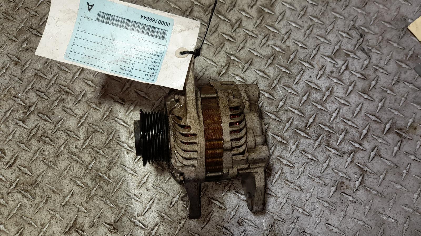 View Auto part Alternator Mitsubishi Triton 2017