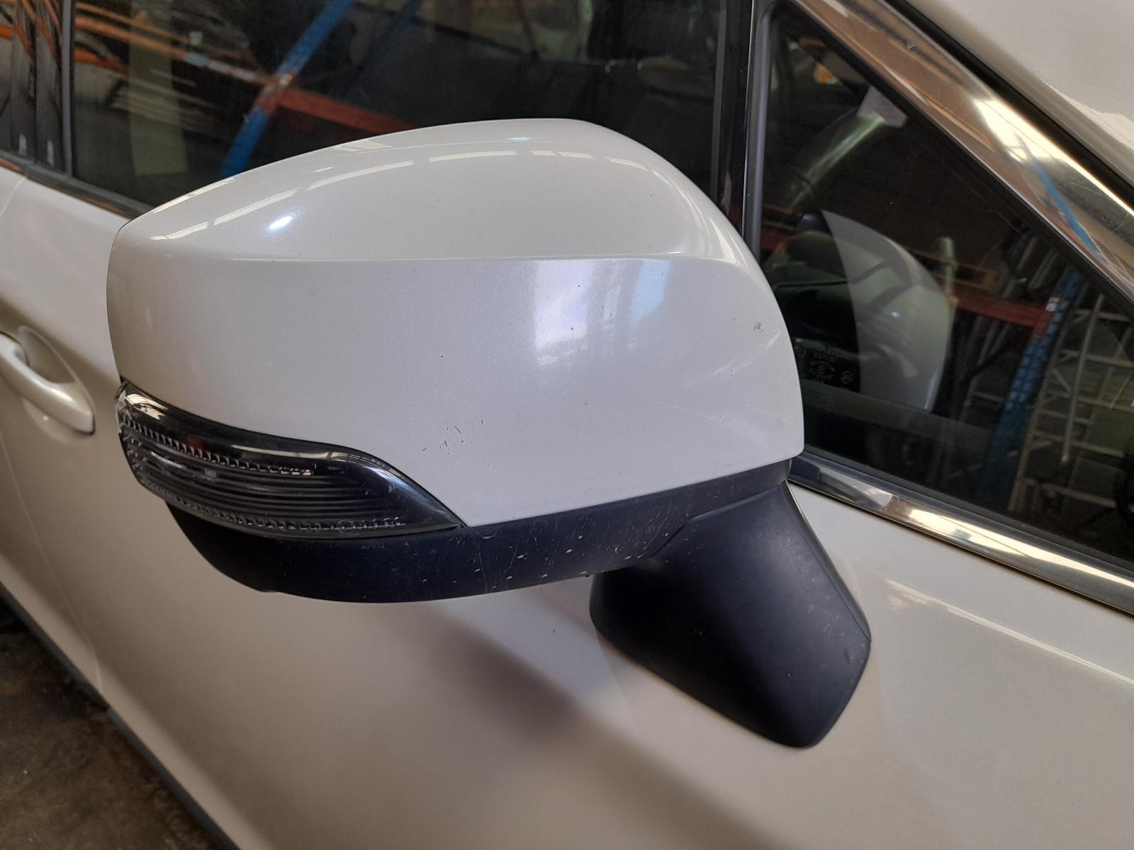 View Auto part Right Door Mirror Subaru Outback 2016