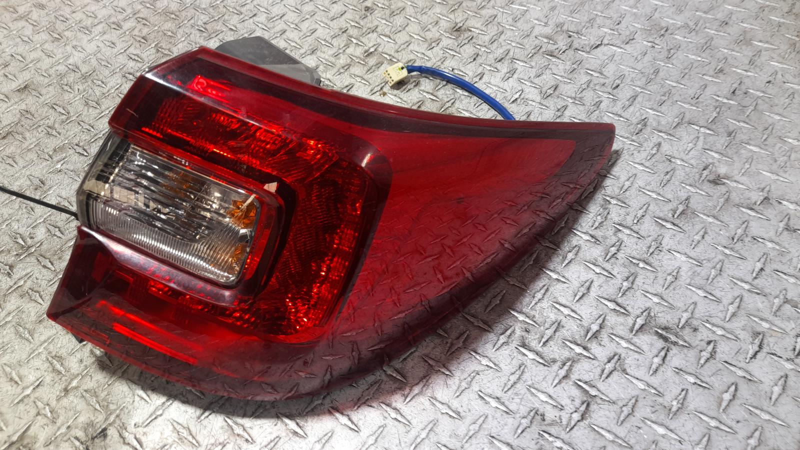 View Auto part Right Taillight Subaru Outback 2016