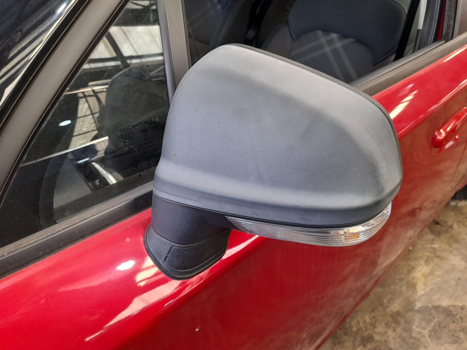 View Auto part Left Door Mirror Mg Mg3 2021