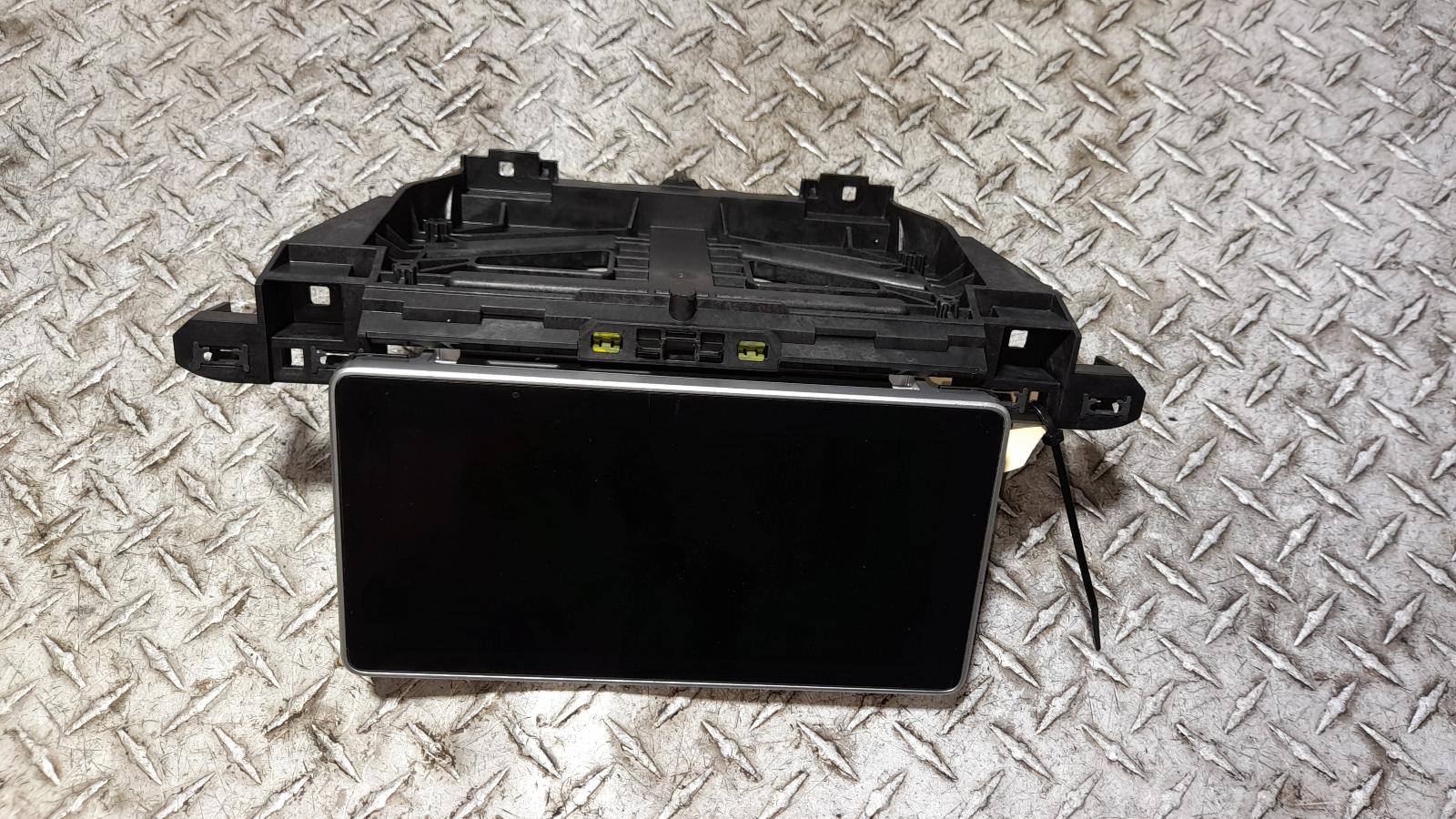 View Auto part Radio/Cd/Dvd/Sat/Tv Audi Q5 2019