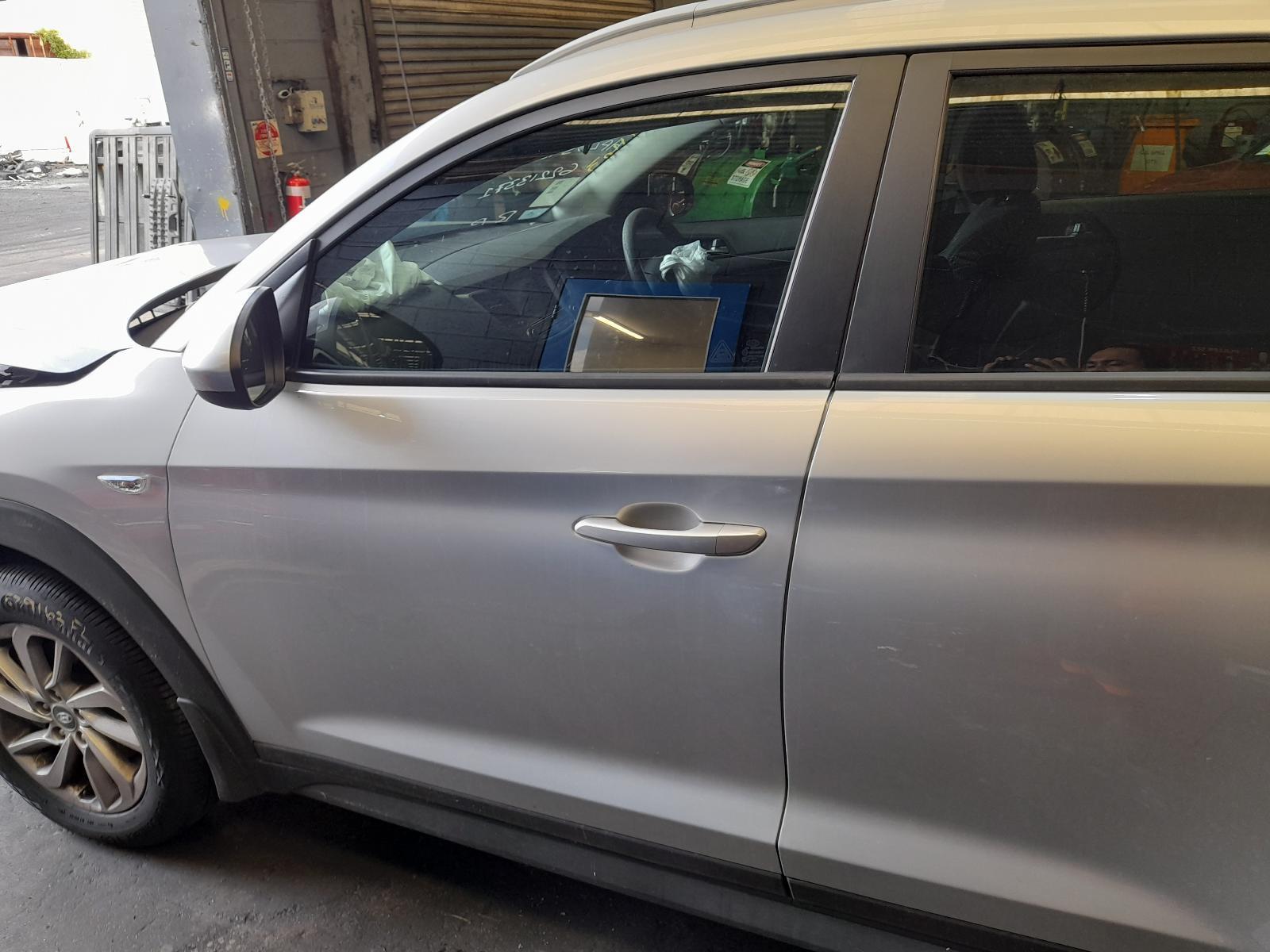 View Auto part Left Front Door Hyundai Tucson 2015